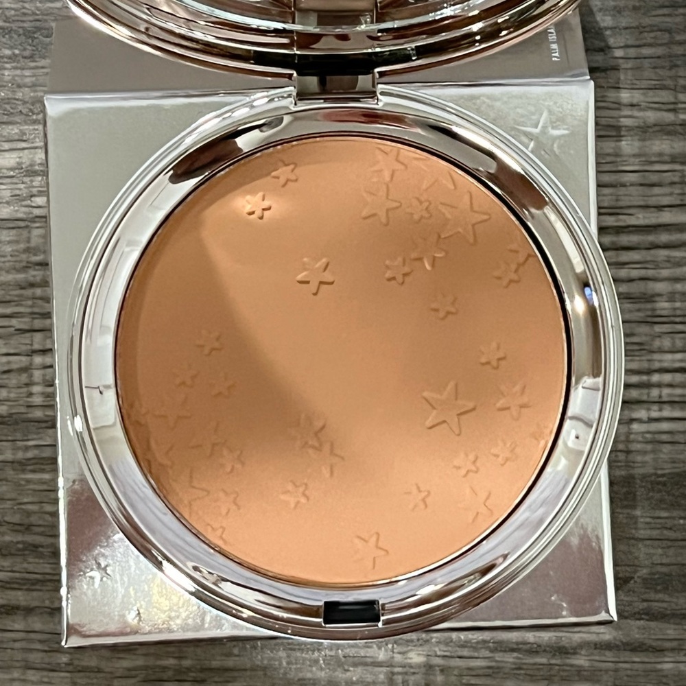 Ciate London - Bamboo Bronzer (Palm Island - light/mid bronze) - Picture 6 of 8